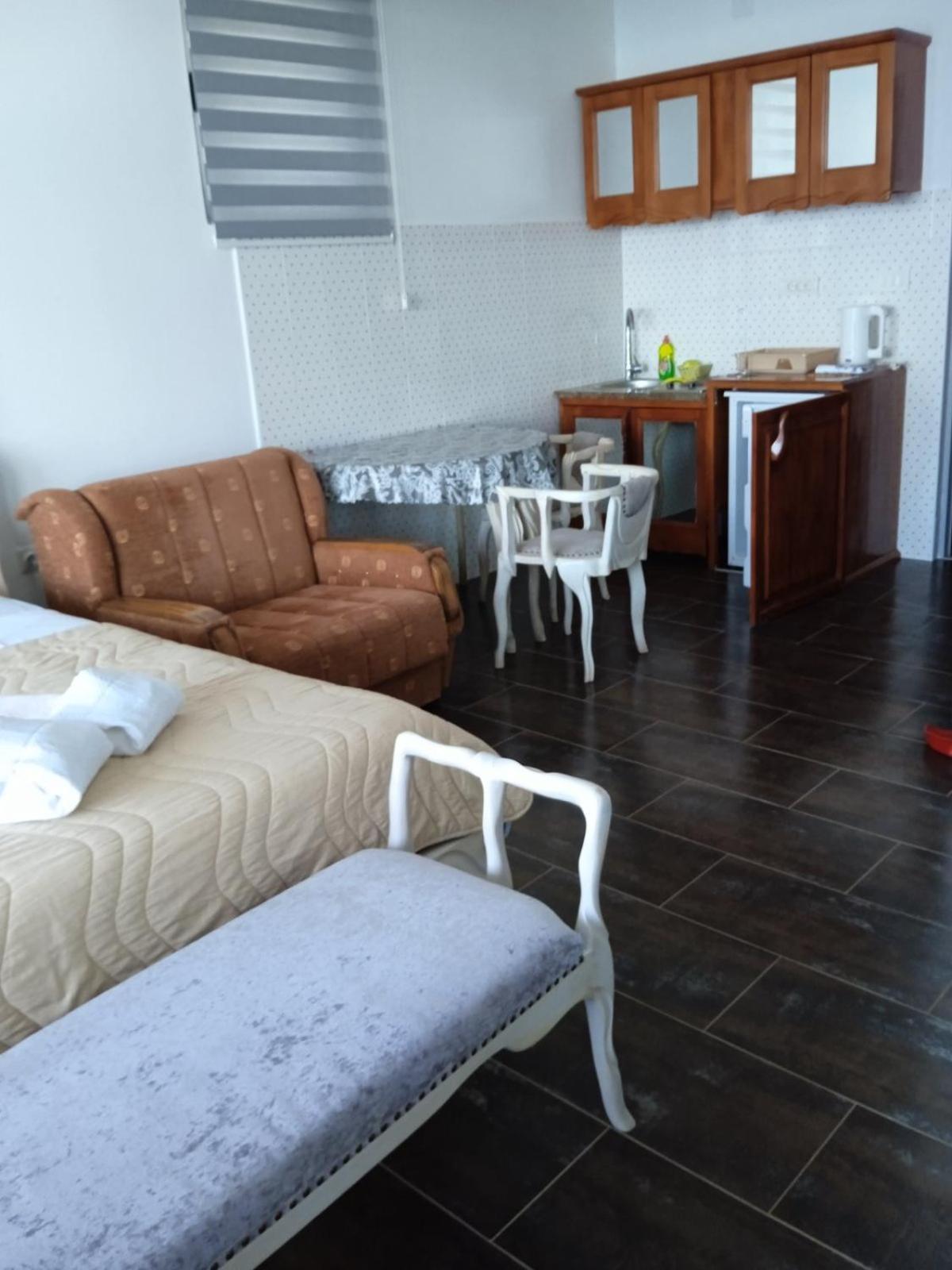 Sunset View Apartments Бар Номер фото